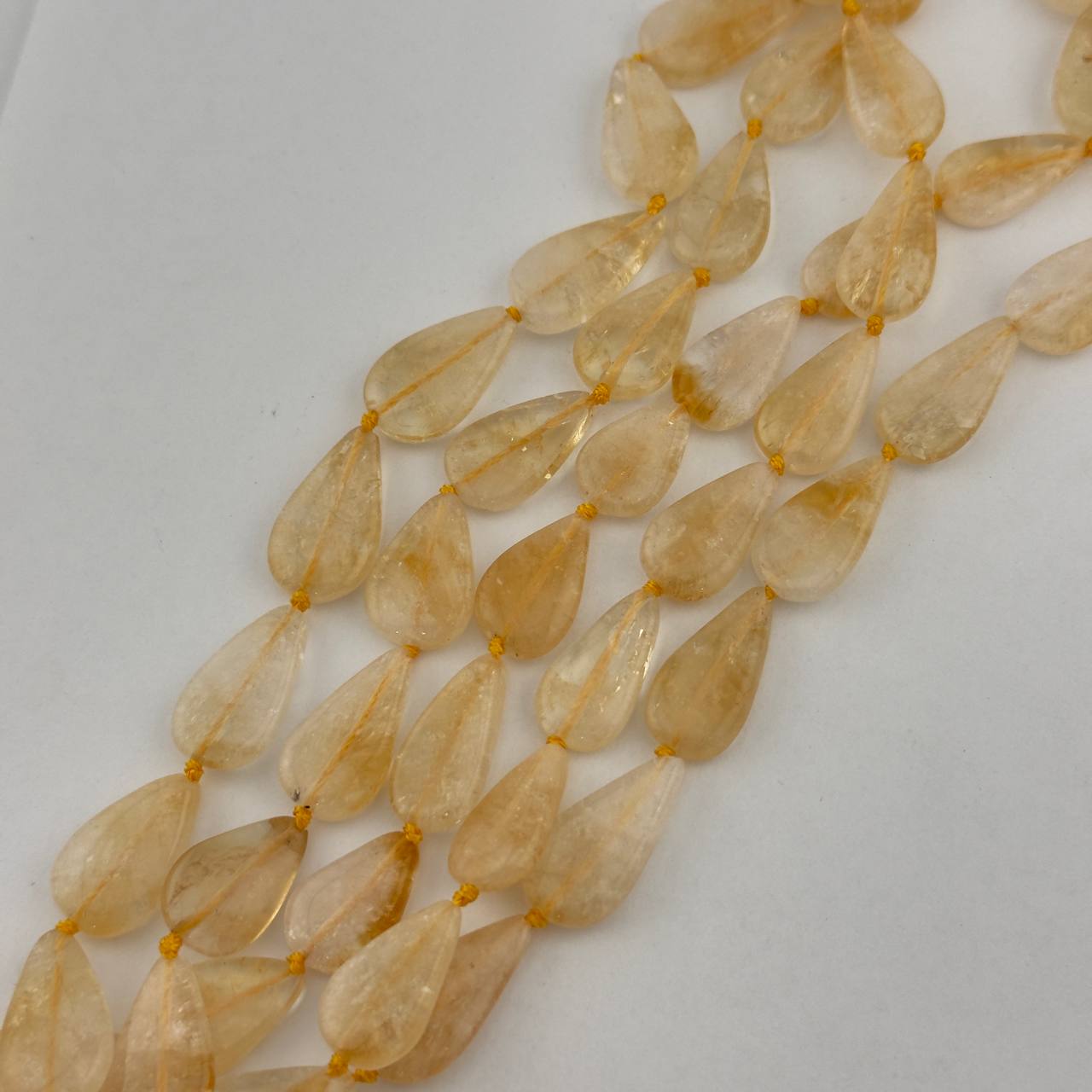 Цитрин размер 10*19мм натуральный камень